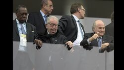 CLEAN : FILE: Football: Argentine football chief Grondona dies News Clip
