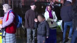CLEAN : Major Roma camp evacuated north of Paris News Clip