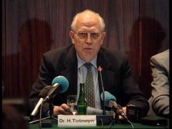 GERMANY: BUNDESBANK CUTS INTEREST RATES News Clip