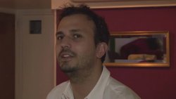 Social media connects the farming community News Clip