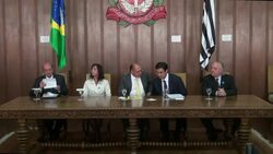 Official programme to give crack cocaine addicts money to help with rehab News Clip