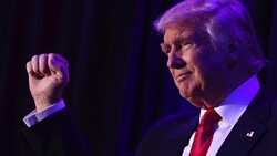 CLEAN : Donald Trump alcanza la presidencia de EEUU News Clip