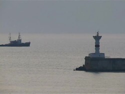 fishing boat is catching fish Stock Footage