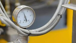 gas pressure gauge isn't normal Stock Footage
