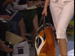 American designer showcases Spring/Summer look News Clip