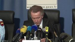 CLEAN : French coach crash a metal rod sparked fire in gas tank News Clip