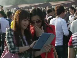 Apple reports biggest quarterly profit ever News Clip