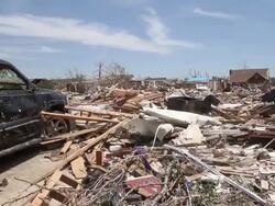 Destruction in Moore, Oklahoma after EF5 tornado Stock Footage