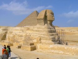 WS PAN View of tourist at Sphinx with pyramid / Giza, Egypt Stock Footage