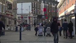 VOICED : En la entrada a Europa partidarios Brexit ansian el divorcio News Clip