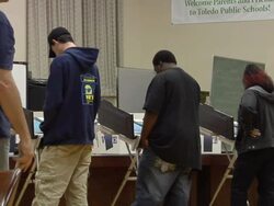 MS, PAN, People casting their votes at electronic voting machines, Toledo, Ohio, USA Stock Footage
