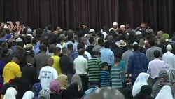 CLEAN : Thousands attend Muslim prayer service for Muhammad Ali News Clip