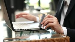 4K:Businesswoman using computer shopping online Stock Footage