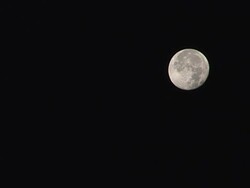 zooming on moon Stock Footage