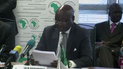 CLEAN : Ebola could cut GDP of four West African countries by 1 percent News Clip