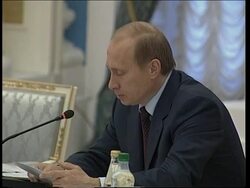 Putin hosts EU officials at Moscow summit News Clip