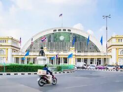 Bangkok landmark, thailand, hualamphong railway junction Stock Footage