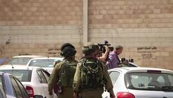 CLEAN : Two Palestinians shot dead at Israeli checkpoint News Clip