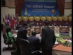 Leaders of 10 SE Asian nations meet at summit News Clip