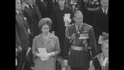 CAN611 CHURCHILL MEMORIAL UNVEILED IN WESTMINSTER ABBEY Instructional Video