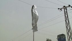 CLEAN : Iraq: 13 deaths in suicide bomb south of Baghdad News Clip