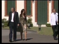 President Lula da Silva meets President Kirchner to discuss regional issues News Clip