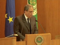 CLEAN:Ashton: Settlement expansion 'endangers' Mideast talks News Clip