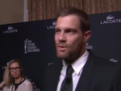 INTERVIEW - Geoff Stults on why he wanted to support the CDGA's, how important costumes are for getting into character, working with the cast of Enlisted and how it feels to have the show compared to Mash at The 16th Costume Designers Guild Awards Stock Footage