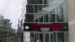 CLEAN : German debt clock counts down for first time in 22 years News Clip
