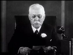 Chicago - Mr Insull tells the world. News Clip