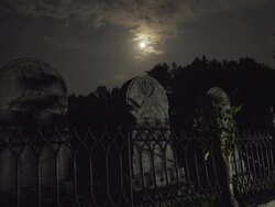 Full moon over tombstones Stock Footage