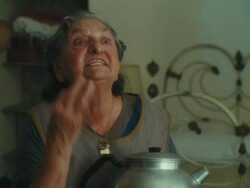 EVENT CAPSULE REPORTER/CHYRON:Eat Pray Love London Premiere 09/22/2010 Stock Footage