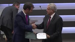 VOICED : Lopez Obrador se registra como candidato presidencial en Mexico News Clip