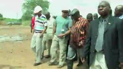 CLEAN: Diamonds smuggled off Zimbabwe's Marange fields, say activistss News Clip