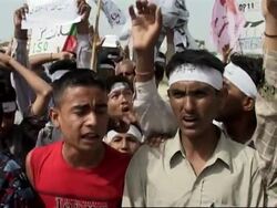 Shiites protest against US military action in Najaf News Clip