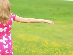 Woman in the field Stock Footage