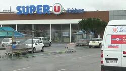 CLEAN : Police cordon surrounds supermarket of Trebes News Clip