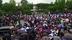 CLEAN : Thousands of protesters join March for Science in DC News Clip
