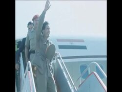 SYND 22 5 76 LIBYAN LEADER GADAFFI VISITS MALTA News Clip