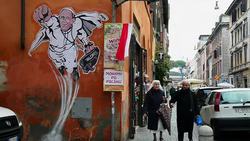 VOICED : Super-papa Francisco News Clip