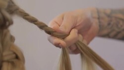 Weaving braids Stock Footage