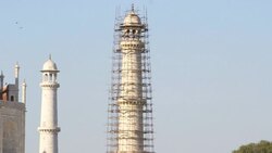 Taj Mahal gets a mud pack face lift ++REPLAY++ News Clip