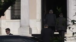 VOICED: Grecia anuncia elecciones News Clip