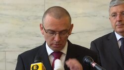 Belgium returns stolen head of Augustus to Italy News Clip