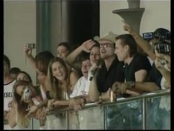 REPLAY Brazil rocks with U2 front-man Bono Instructional Video