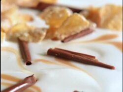 corn flakes falling in yogurt and chocolate. hojuelas de maiz Stock Footage