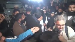 CLEAN : Pakistan cracks down on group linked to Mumbai attacks News Clip