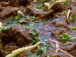 People eat extra calories during Ramadan when breaking their fast News Clip