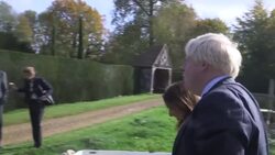 UK foreign secretary takes Czech minister for boat ride Instructional Video