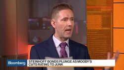 Steinhoff Bonds Tumble on Moody's Cut to Junk News Clip